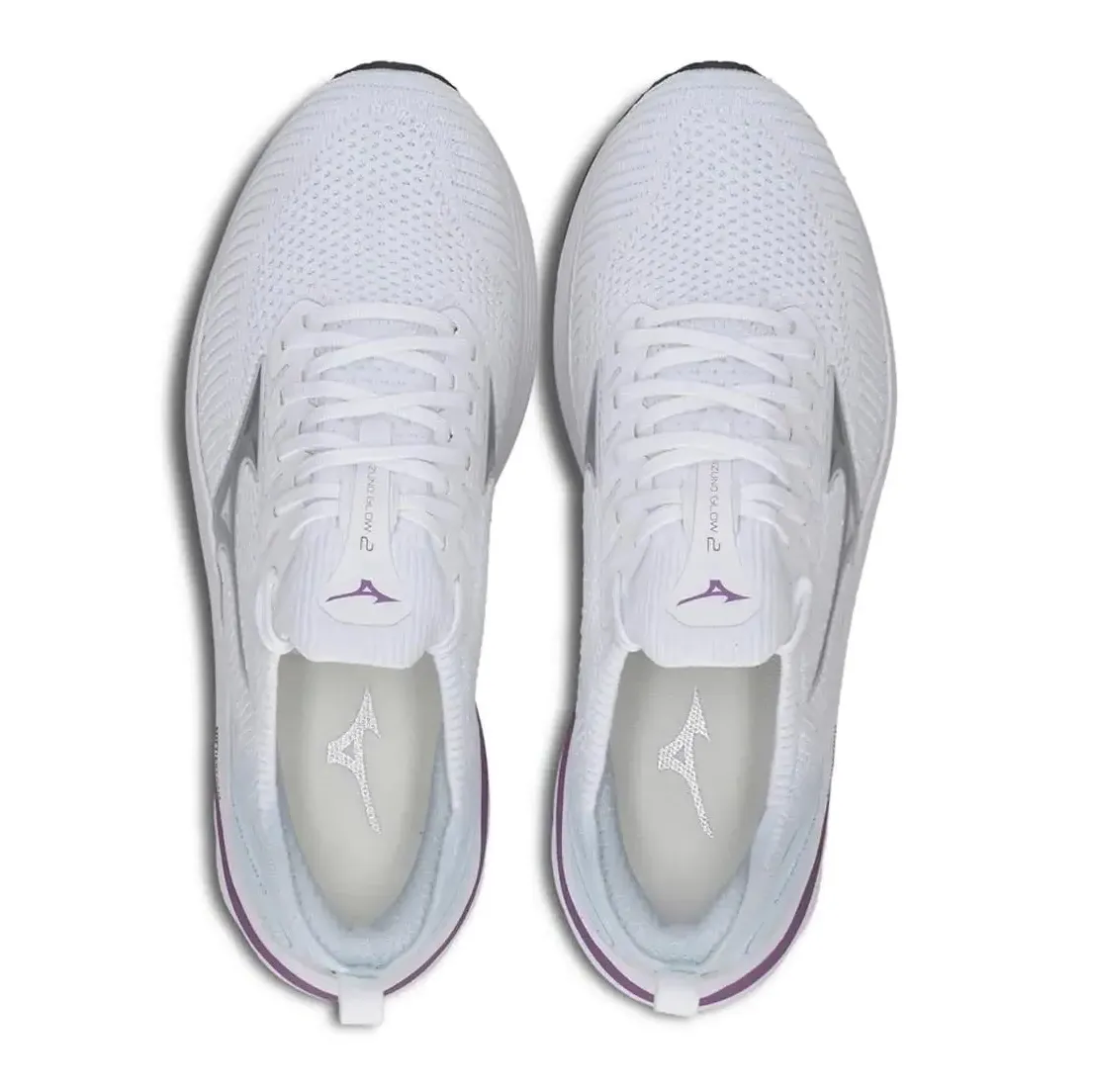 Tênis Mizuno Glow 2 feminino branco para corrida, vista superior mostrando os dois tênis lado a lado.